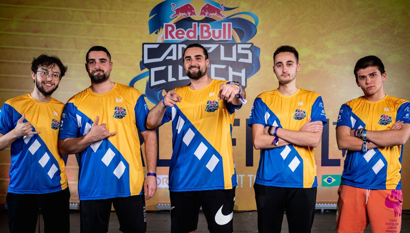 Red Bull Campus Clutch